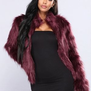 Fashion Nova Faux Fur lightweight jacket. Size Xl Burgandy